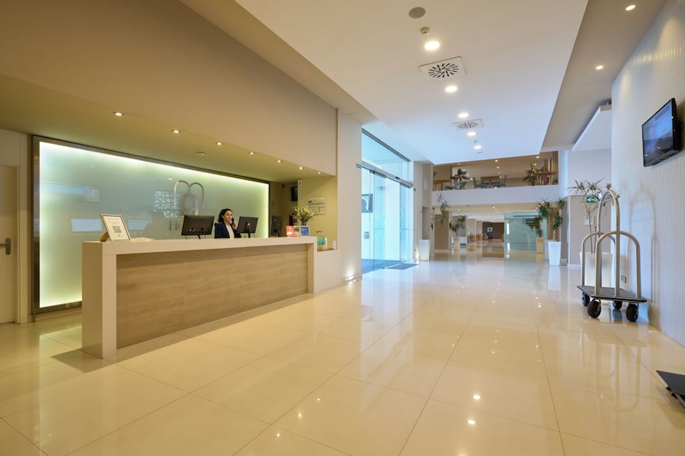 expedia-3163829-7