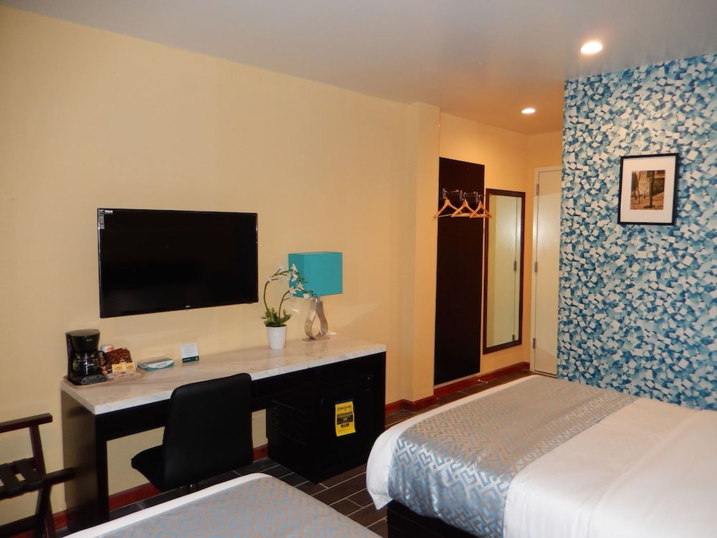 expedia-3162495-10