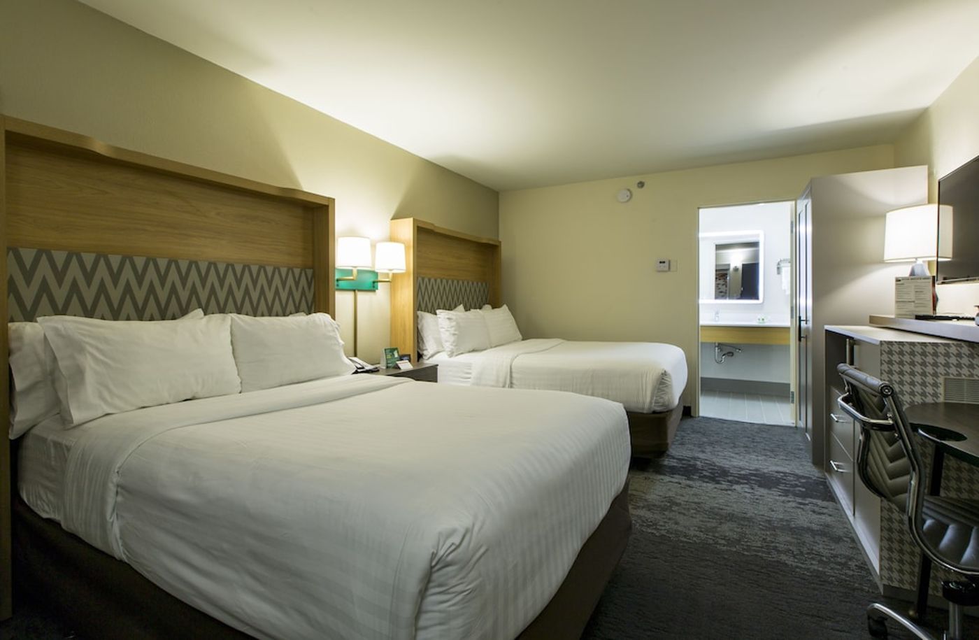expedia-3158783-24