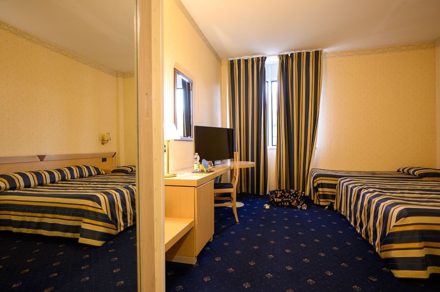expedia-3163645-28