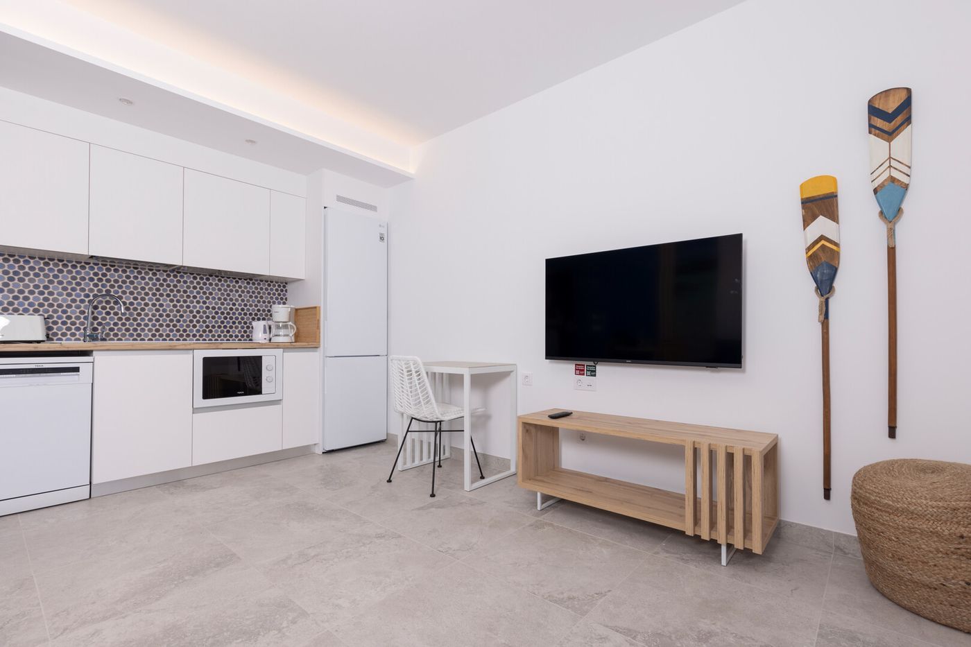 09.09.26 Esmeralda Cotillo Homes by LIVVO