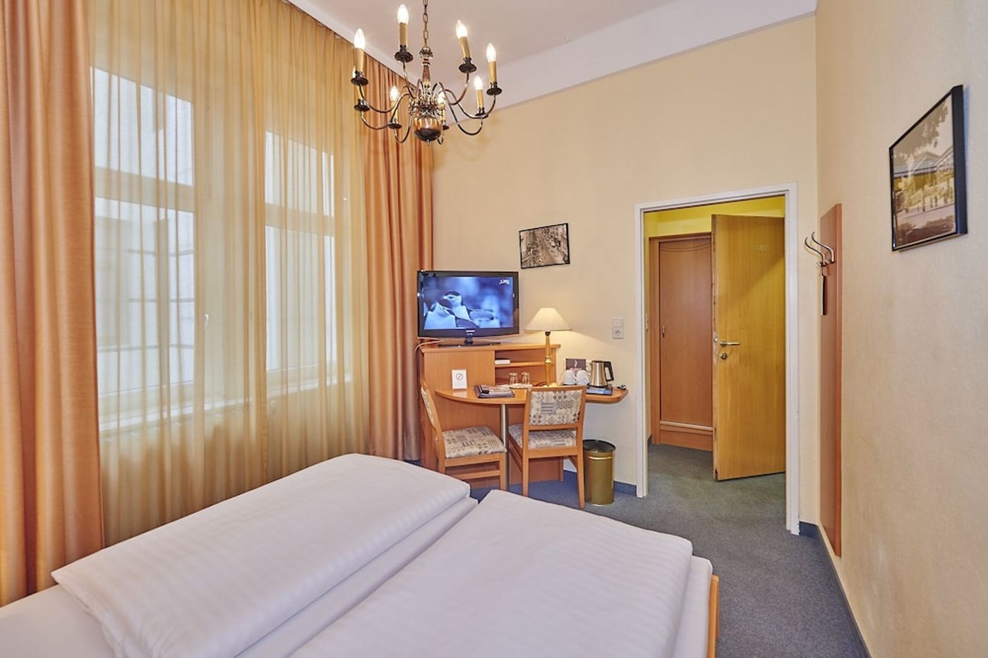 expedia-3164553-26
