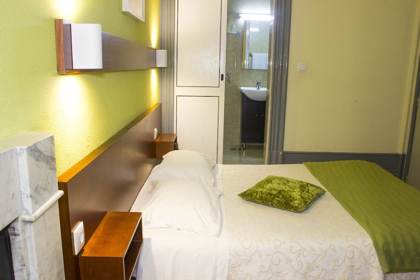 expedia-3164627-28