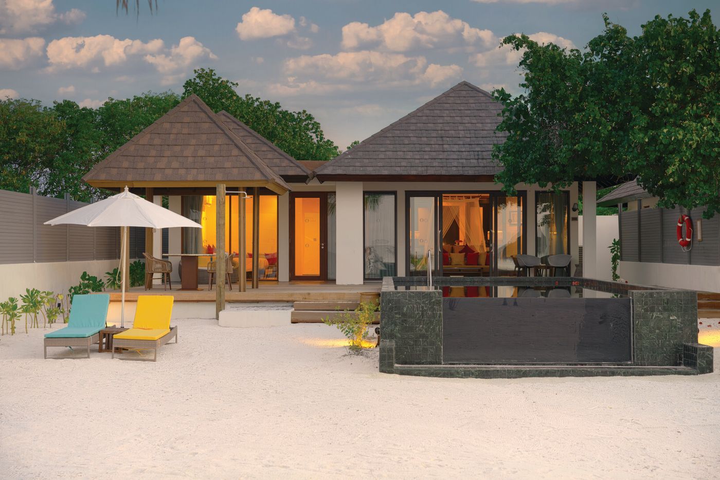 Atmosphere Kanifushi Maldives 04.02