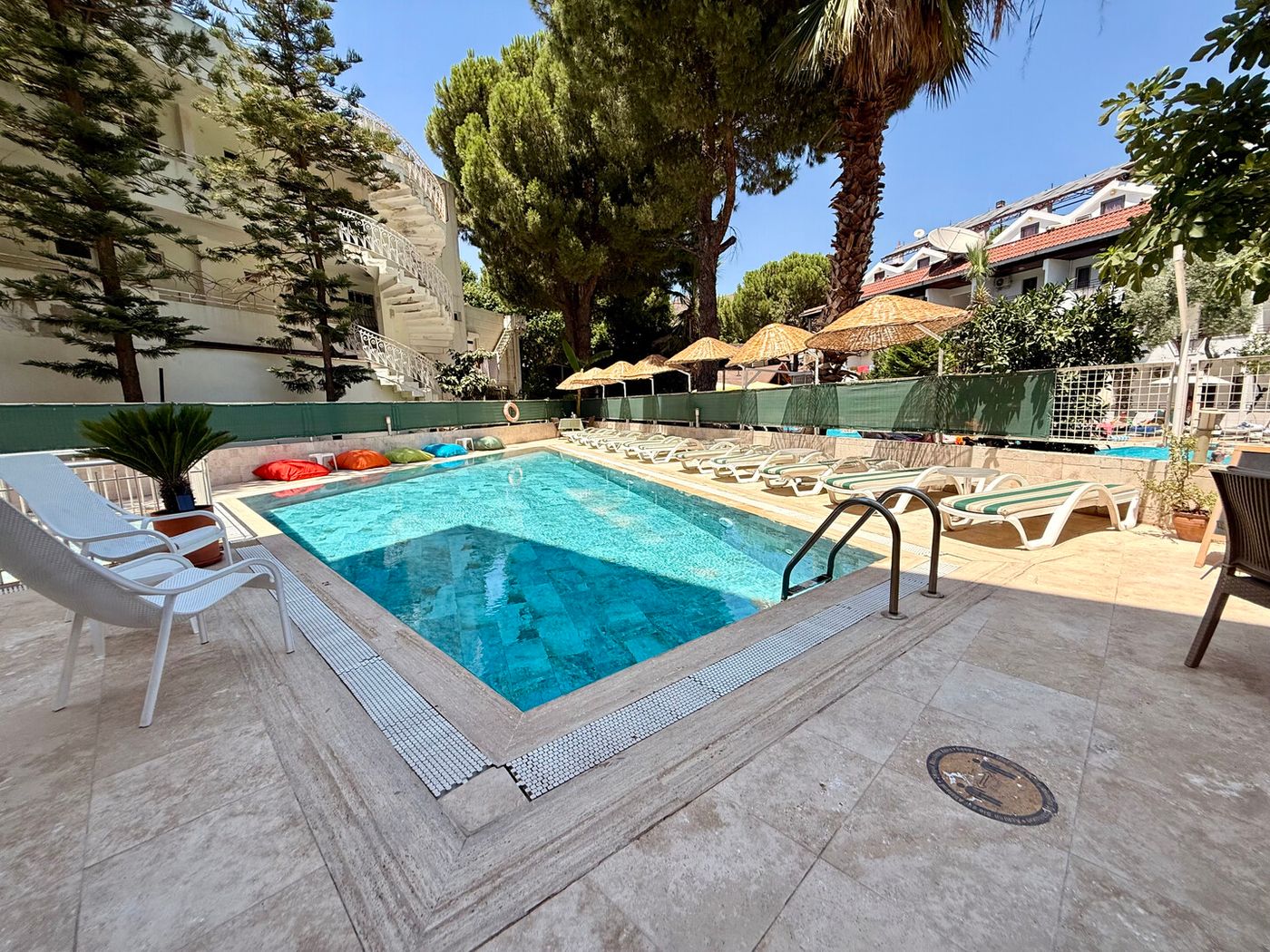  Babadan Rooms & Suites