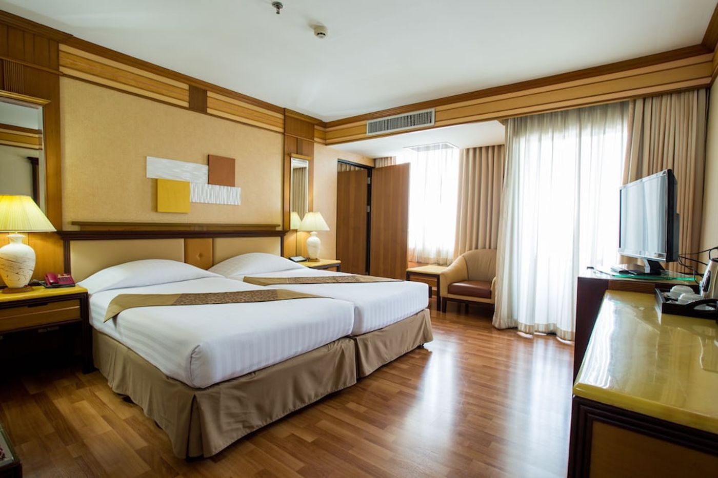 expedia-3159711-4