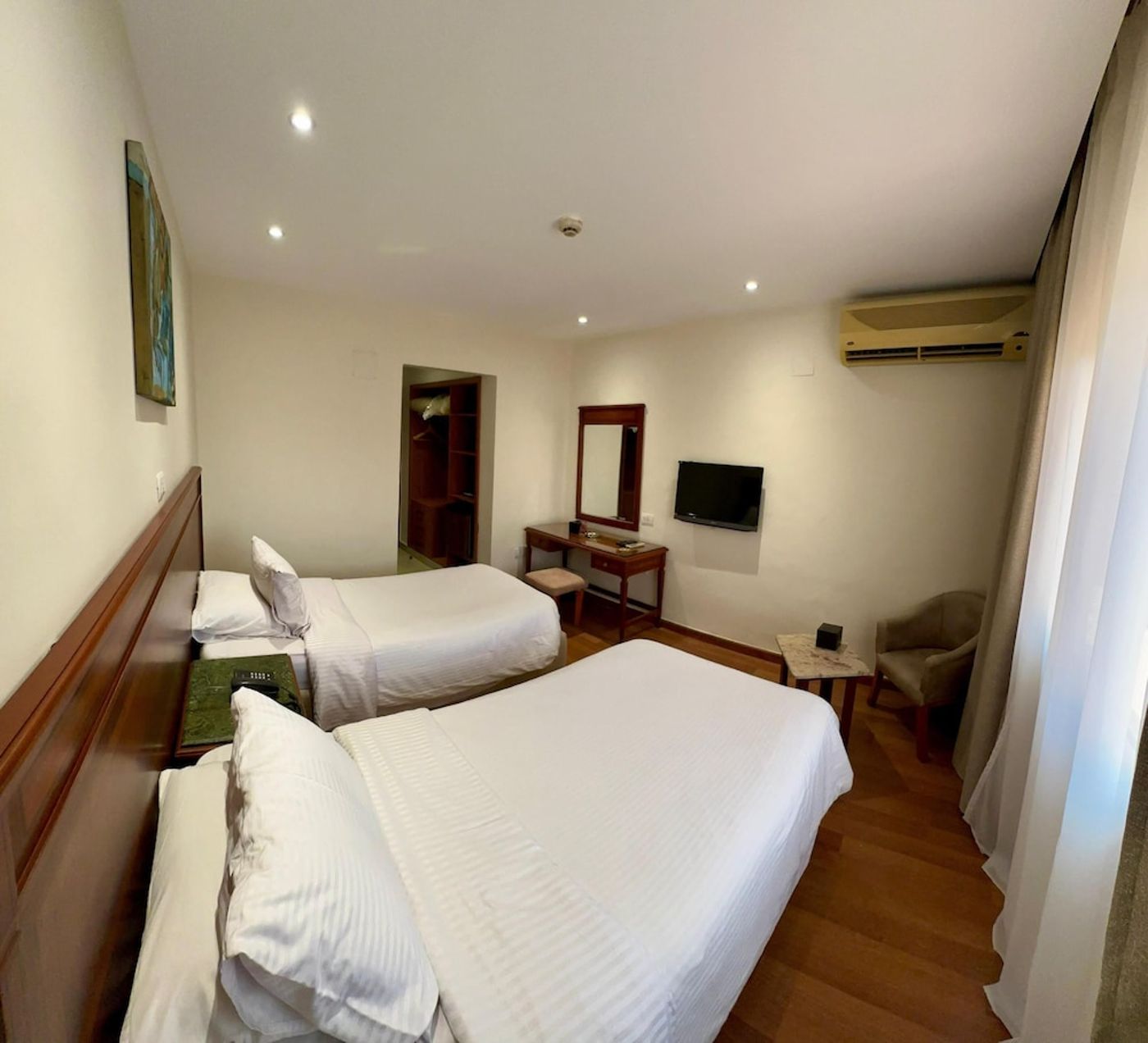 expedia-3166002-20