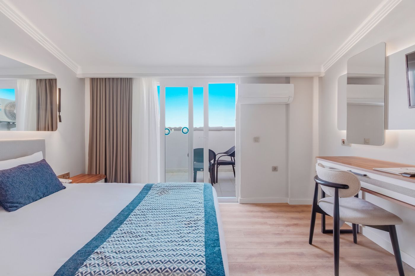Q Ella Beach Hotel