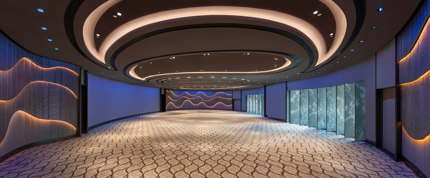W Dubai - The Palm 14.10