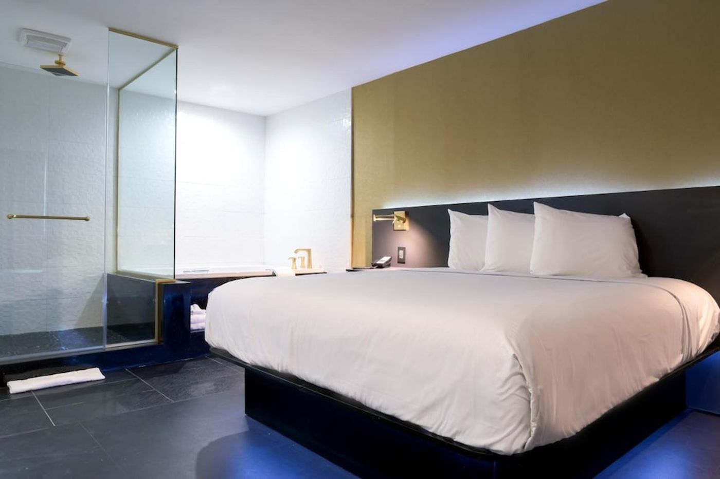 expedia-3158865-15