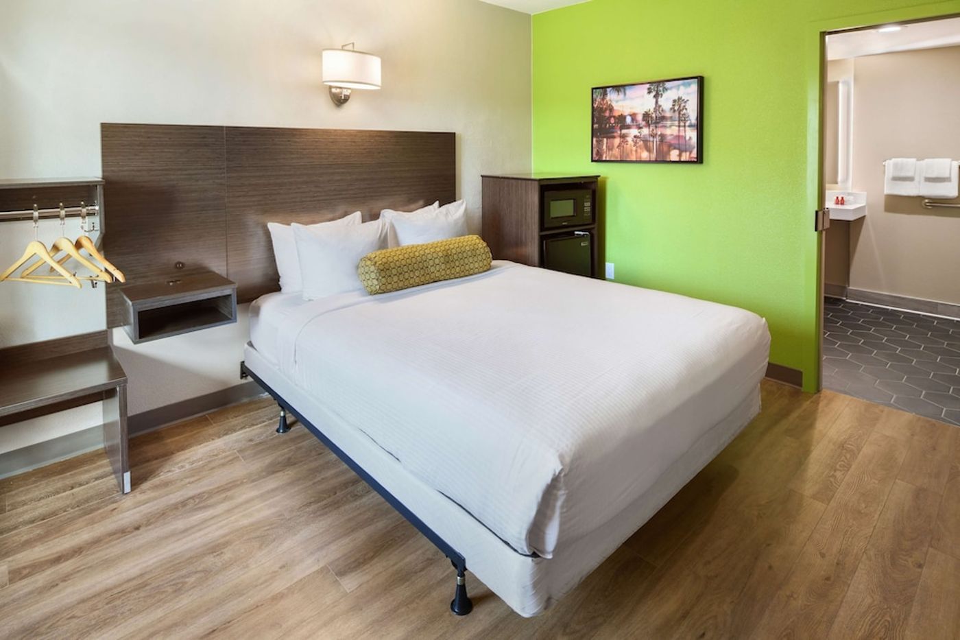 expedia-3159610-14