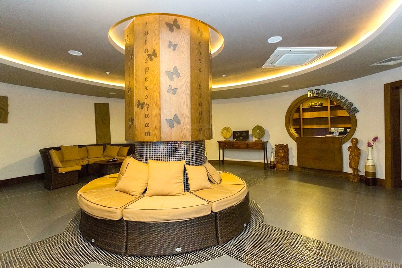 Seashell Resort & Spa