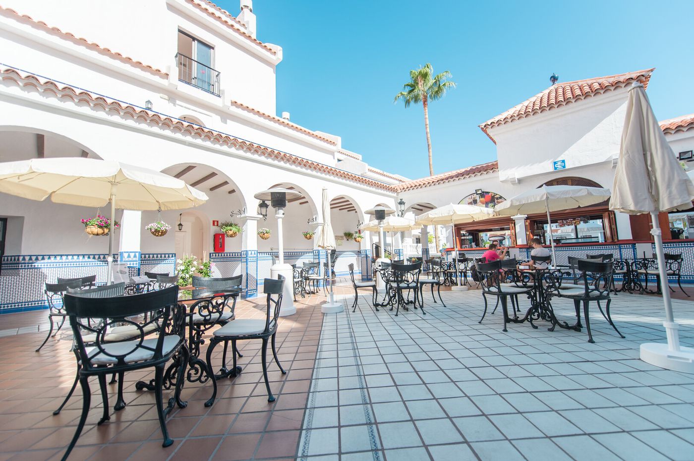 15.12.25 ONA Beverly Hills Heights