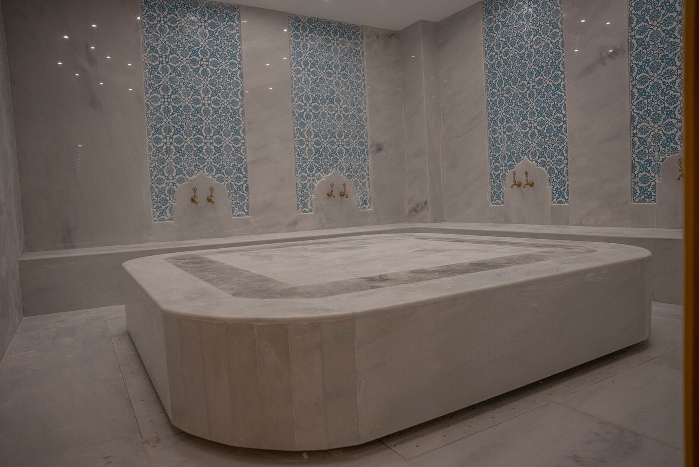 Avia Resort & Spa