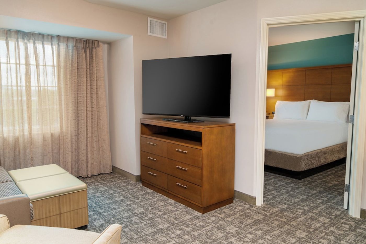 expedia-3160929-25