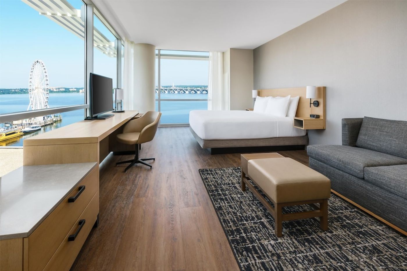 expedia-3158085-18