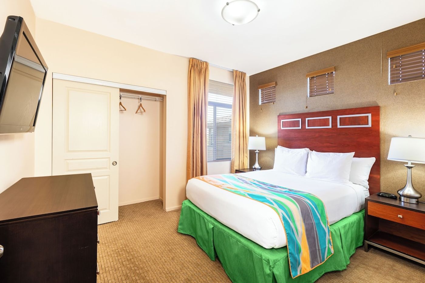 expedia-3158959-16
