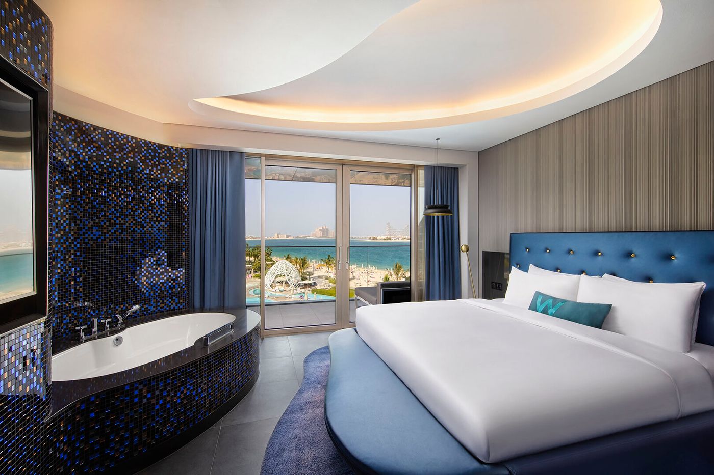 W Dubai - The Palm 14.10