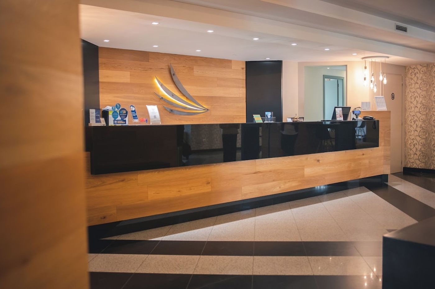 expedia-3163584-10