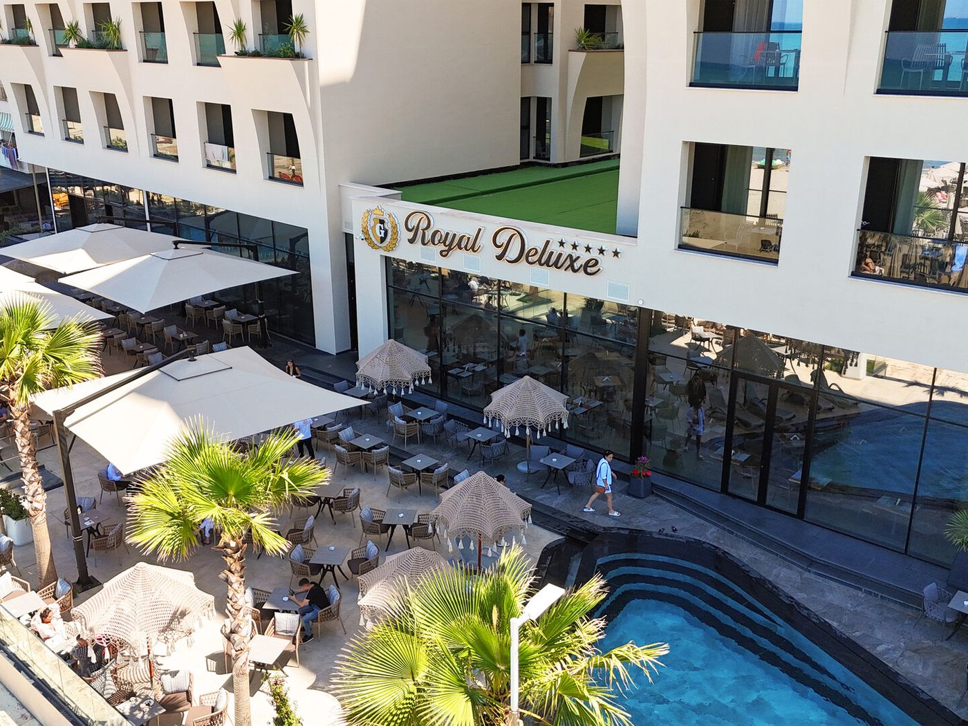 Royal G Deluxe Hotel 18.08.26