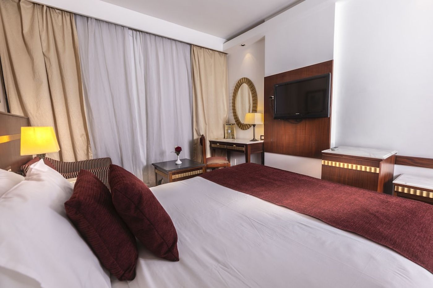 expedia-3166021-6