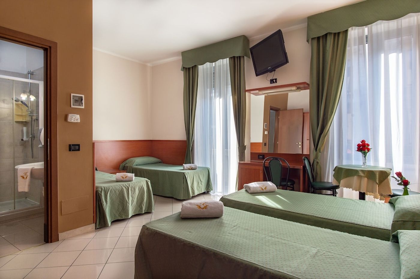 expedia-3159528-14