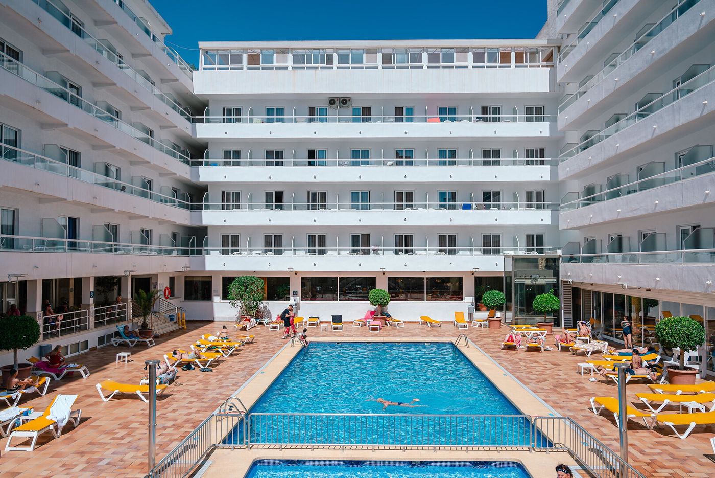 12.05.26 Port Hotel Fiesta Park