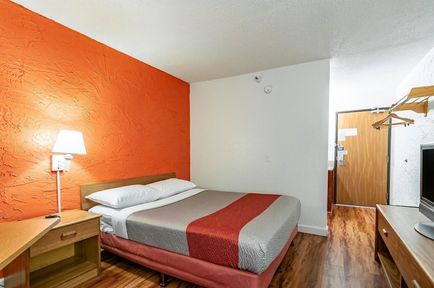 expedia-3158810-12