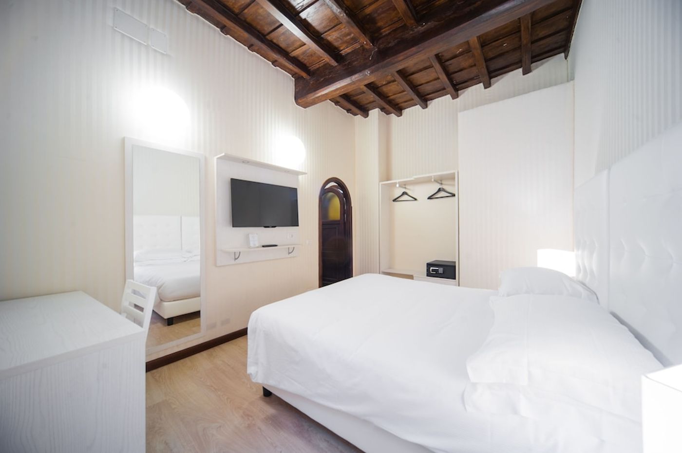 expedia-3165624-8