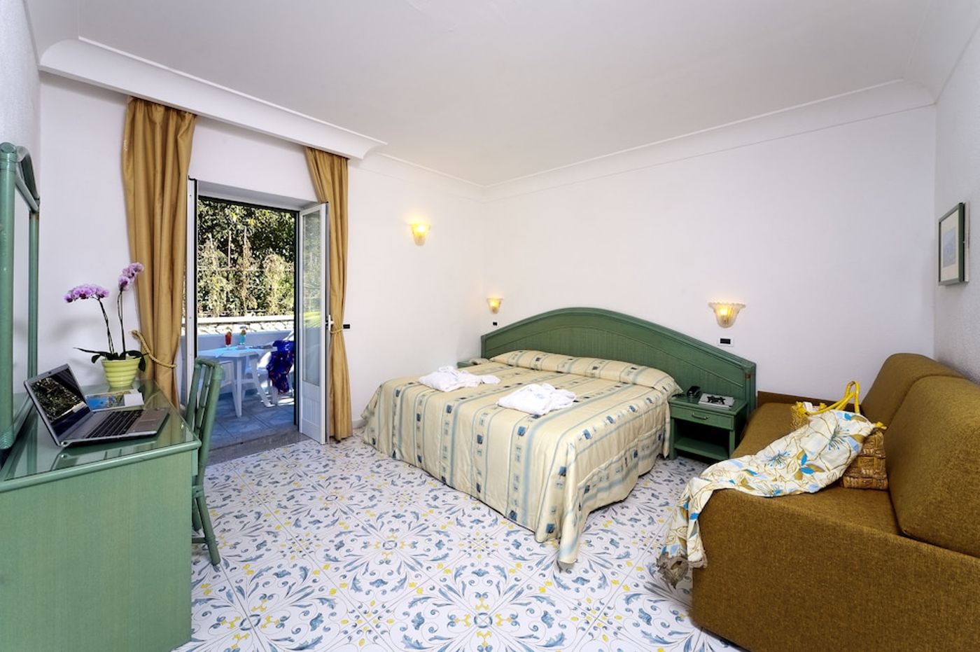 expedia-3166196-6