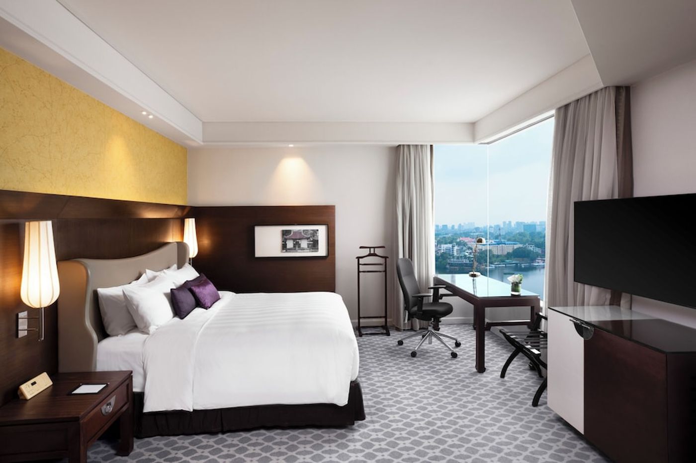 expedia-3159818-25