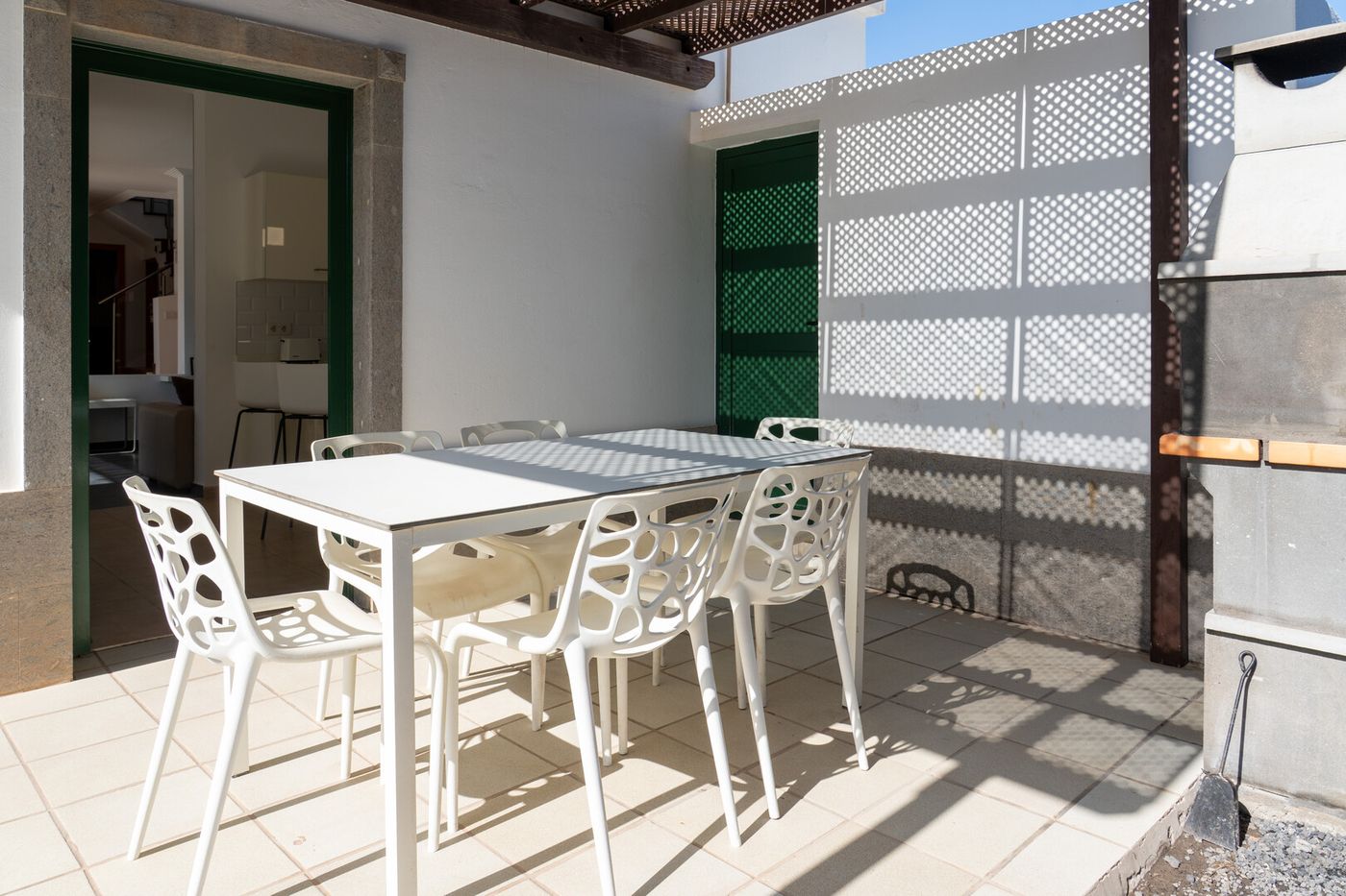 VILLAS PLAYA BLANCA BEACH MATE