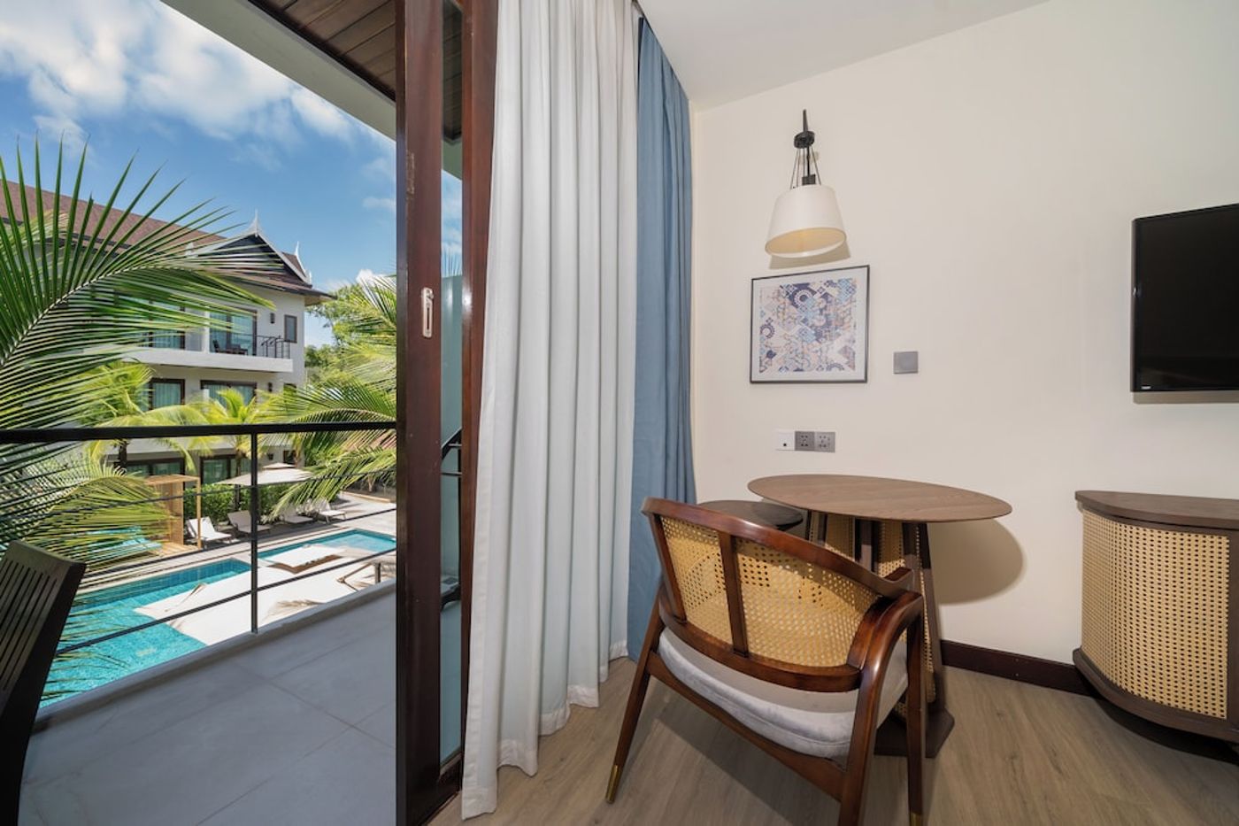 expedia-3166475-30