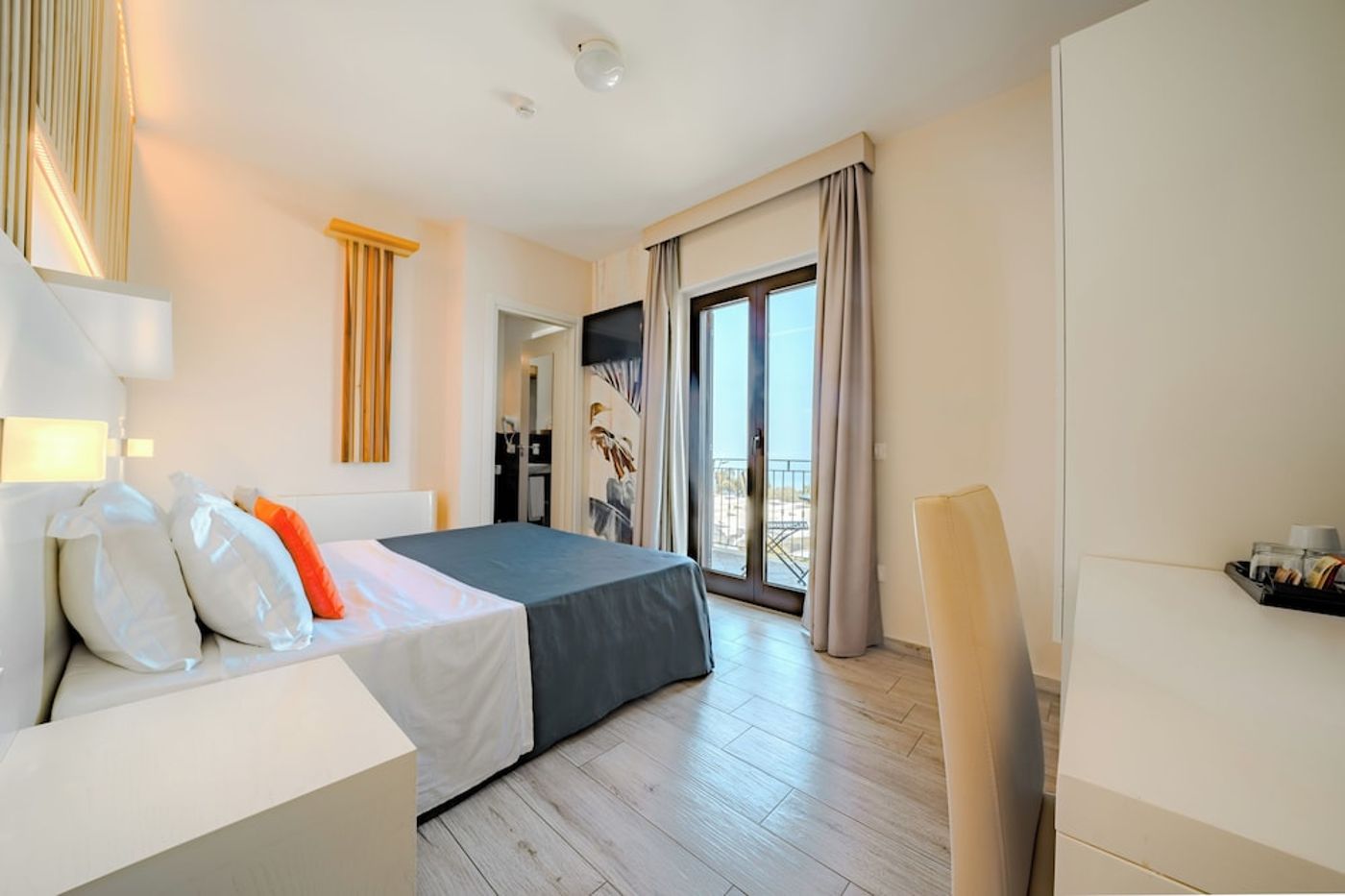 expedia-3166549-25