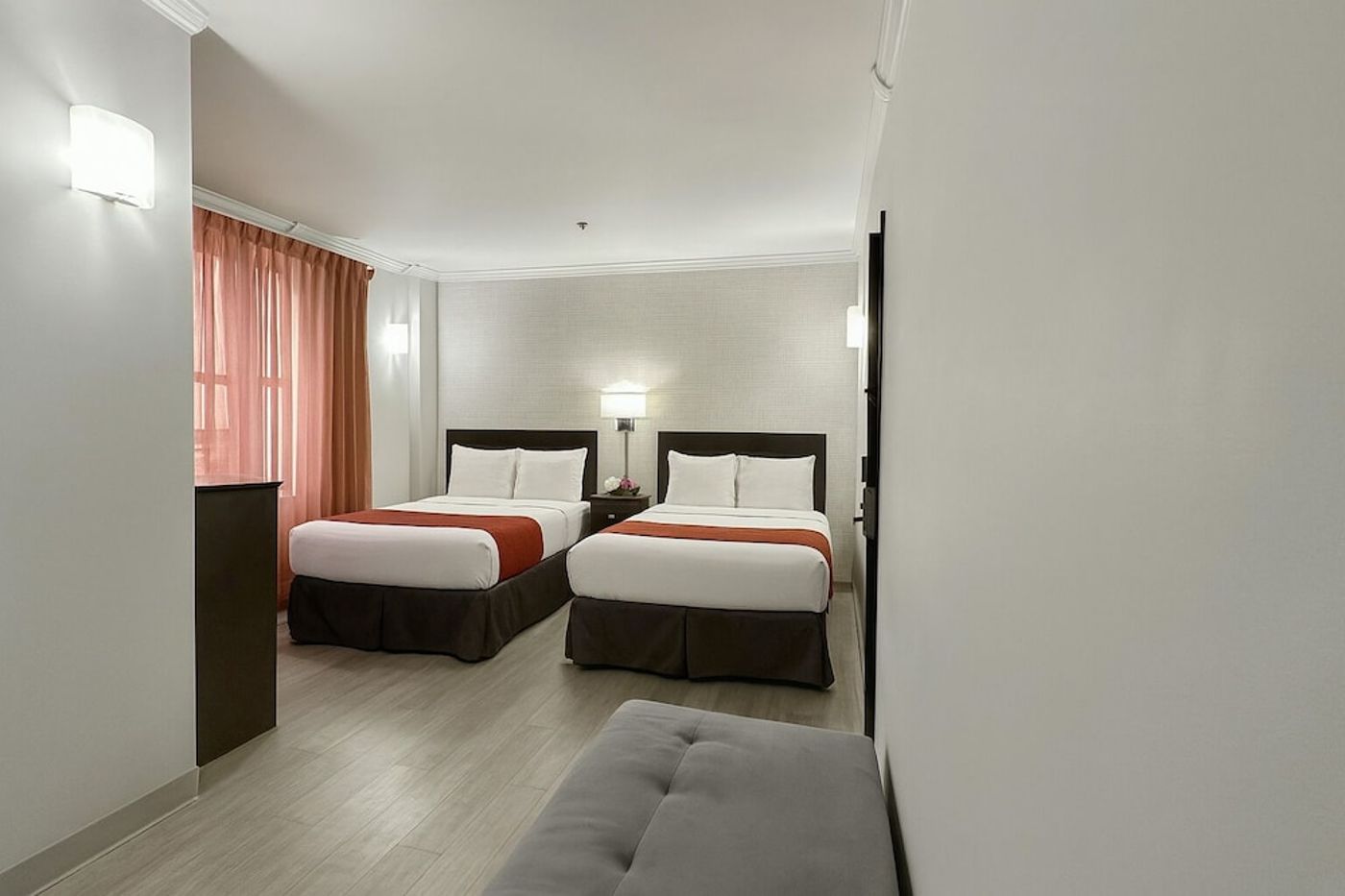 expedia-3159065-4