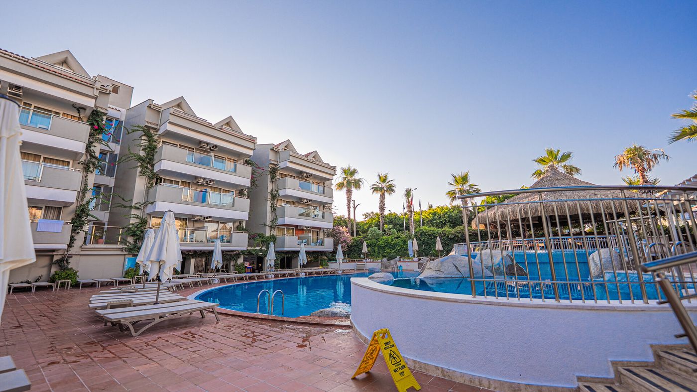 Begonville Hotel