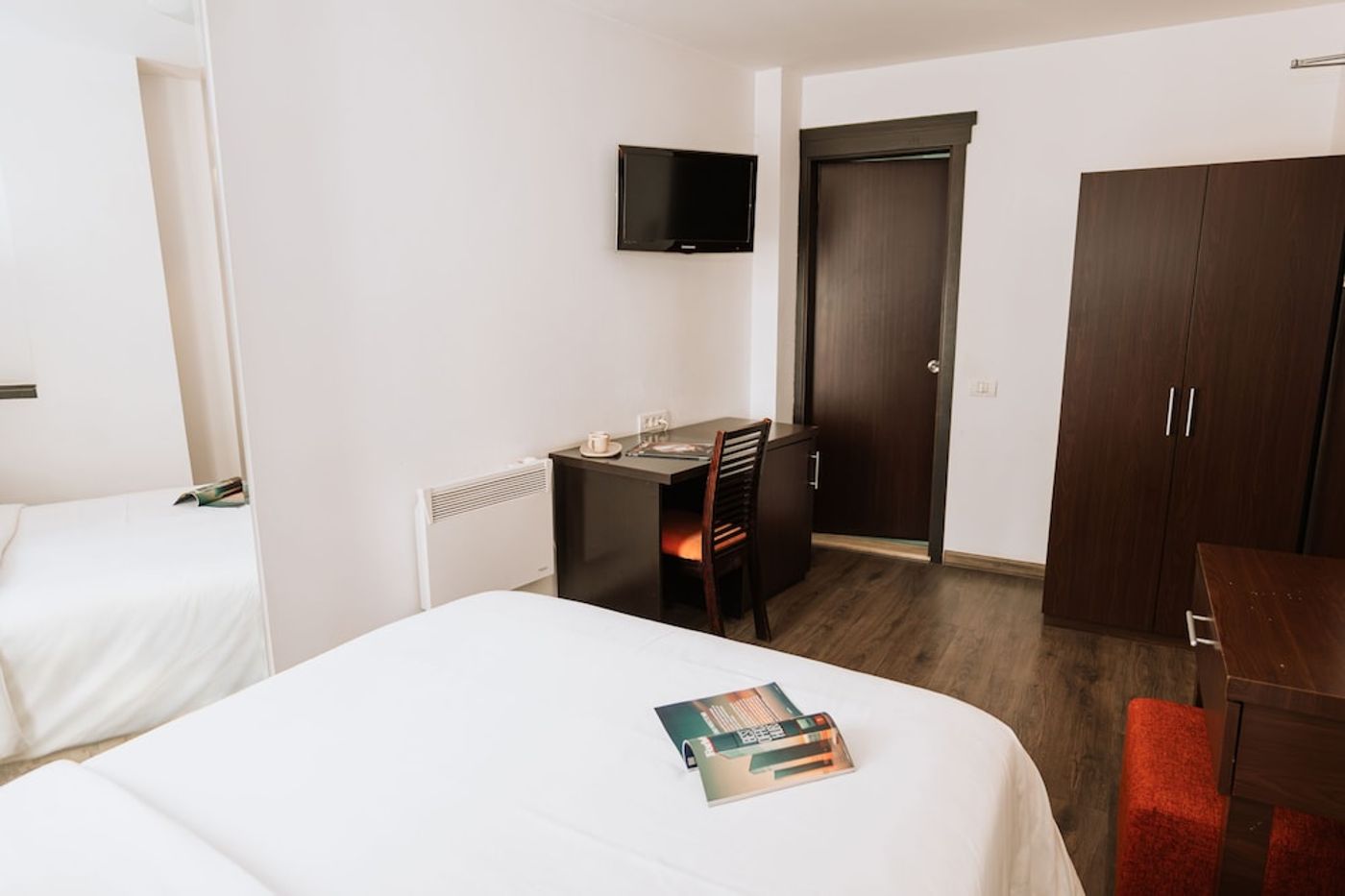 expedia-3163966-18
