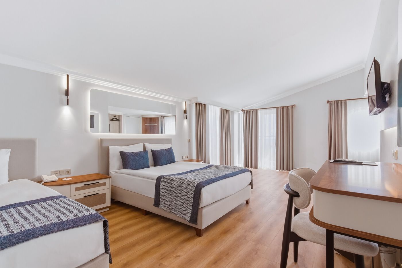 Q Ella Beach Hotel