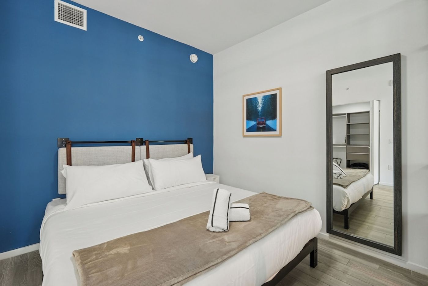expedia-3162363-24