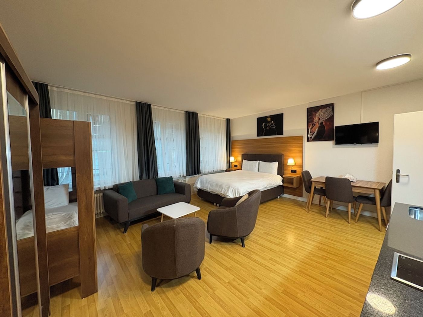expedia-3157727-16