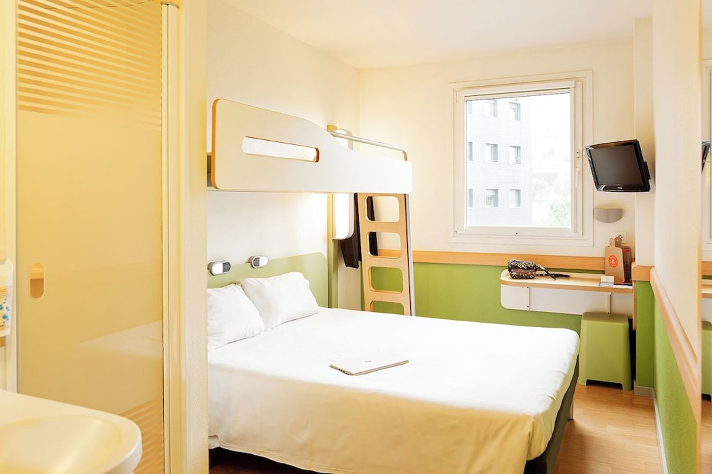 expedia-3161294-9