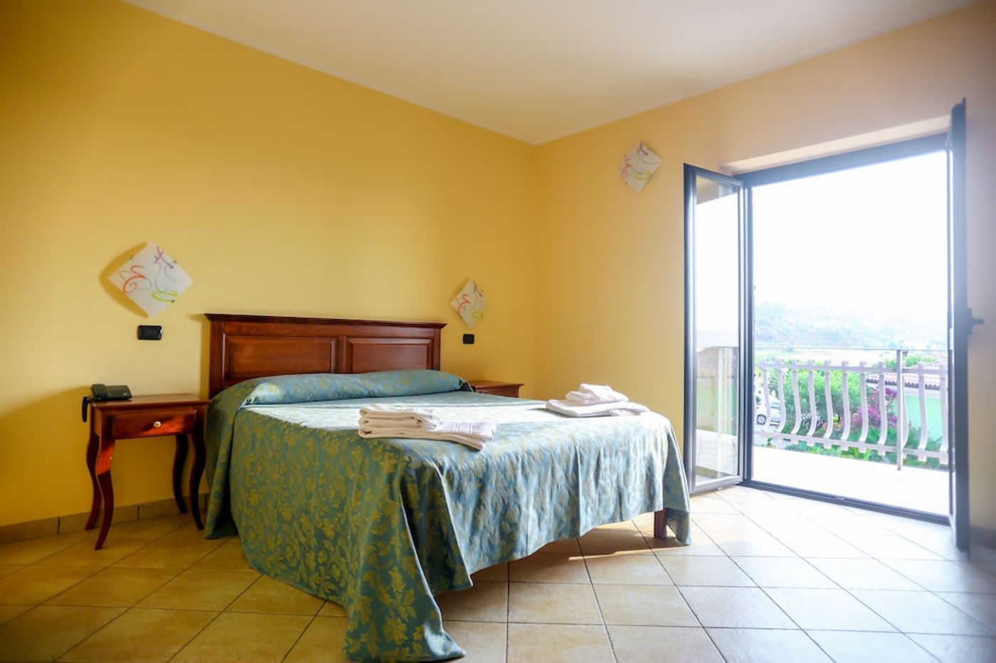 expedia-3166543-8