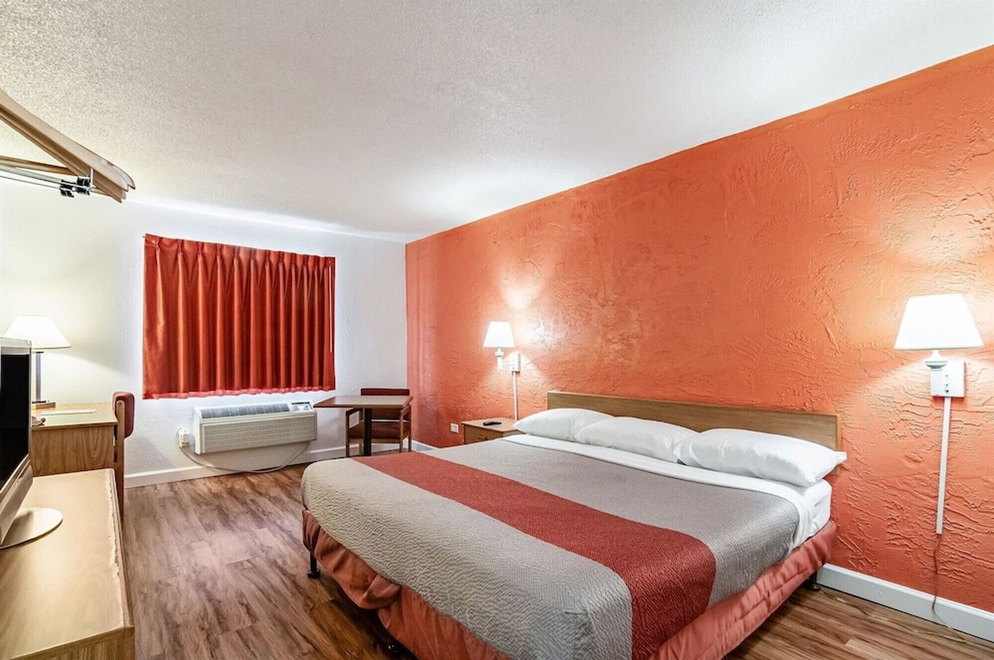 expedia-3158810-19