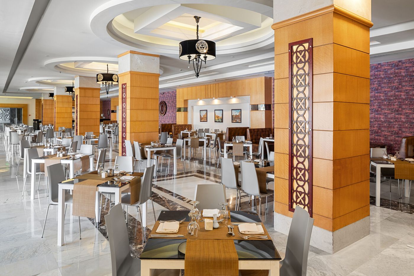 Pickalbatros White Beach 30.01