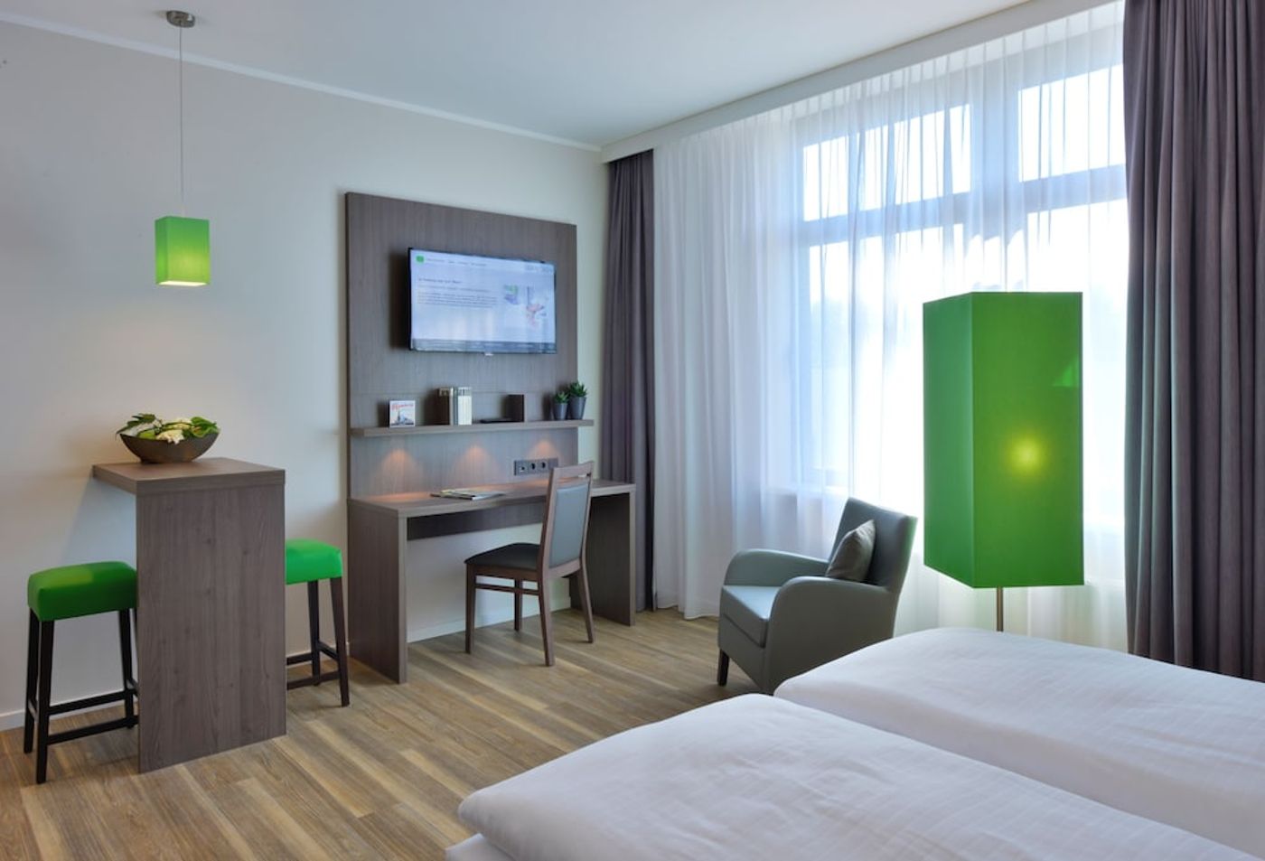 expedia-3161755-8