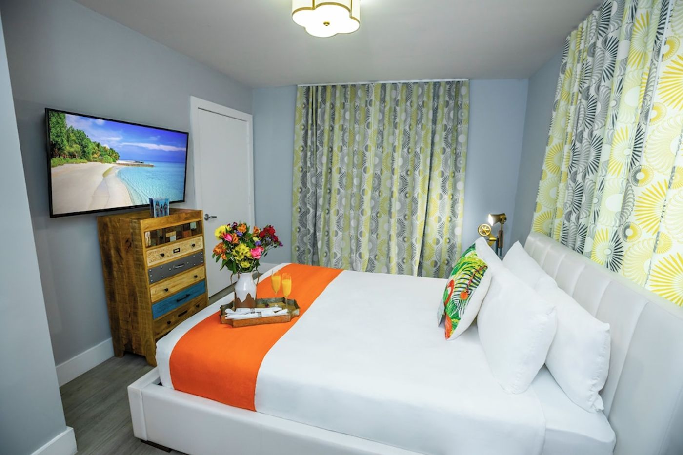 expedia-3162378-10