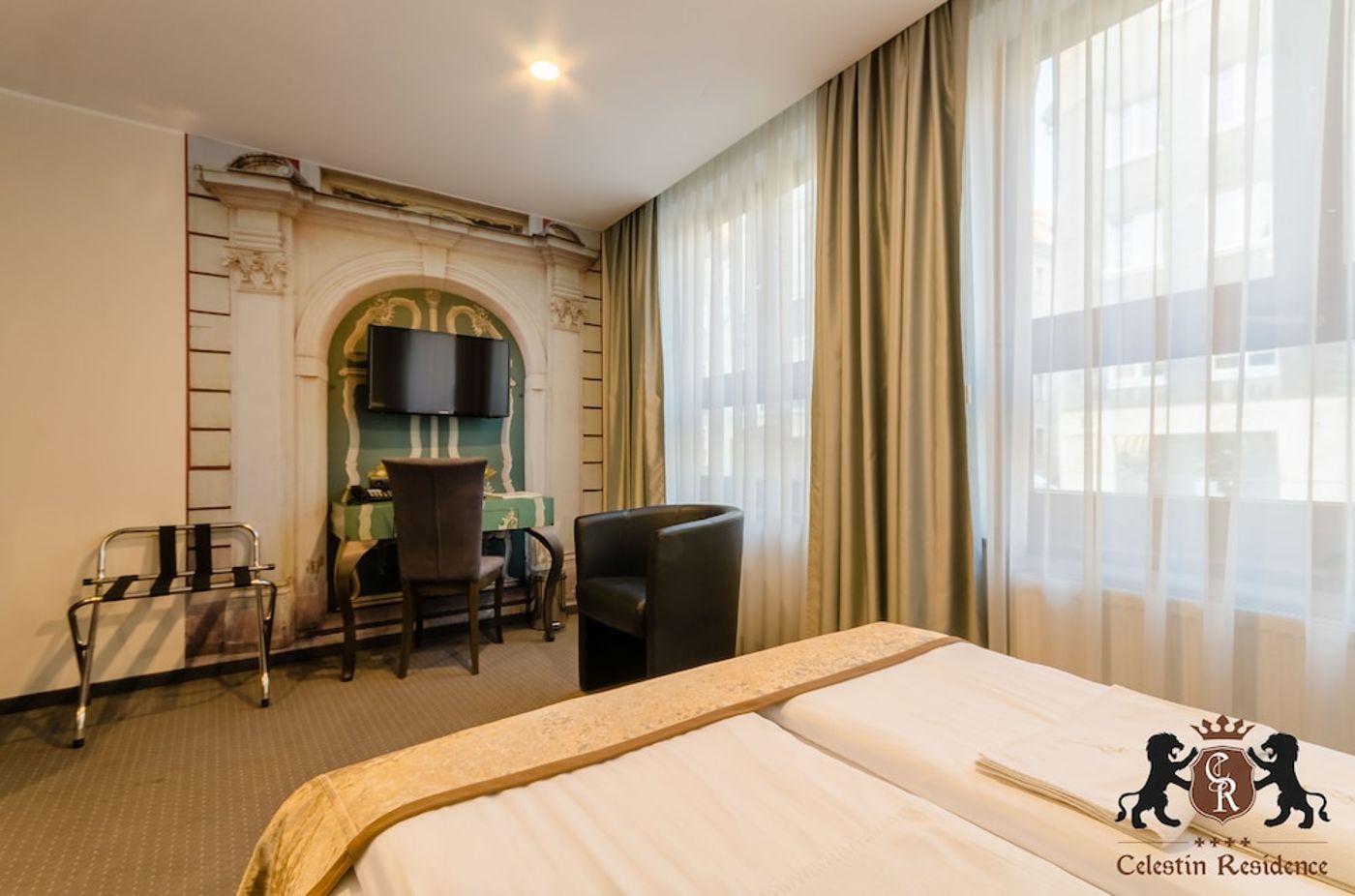 expedia-3164102-25