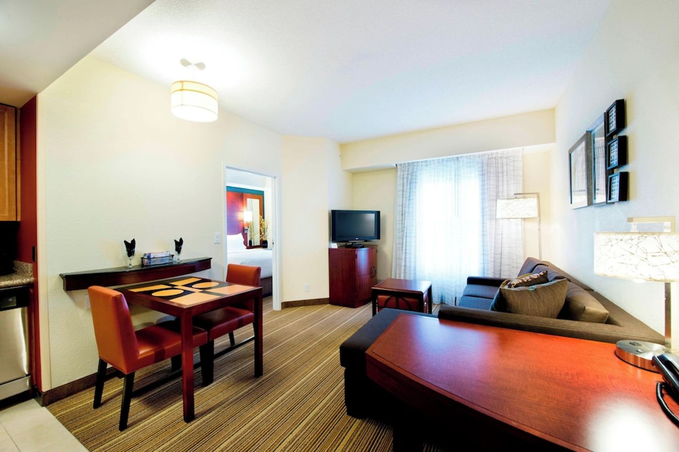 expedia-3163875-12