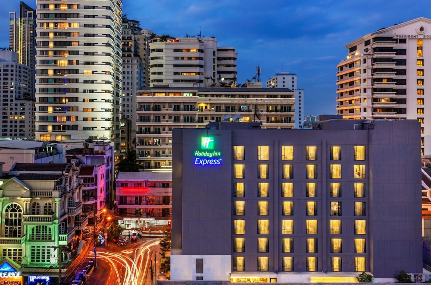 expedia-3162895-3
