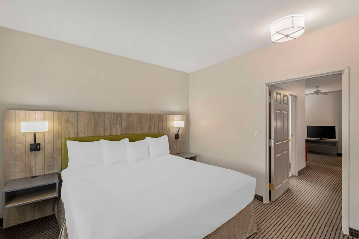 expedia-3162160-28